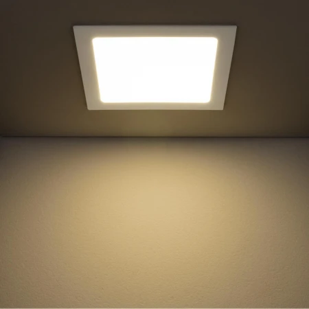 Встраиваемый потолочный светодиодный светильник Elektrostandard DLS003 18W 4200K